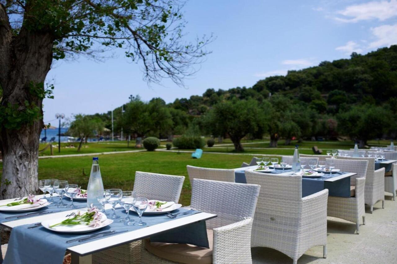 Belle Helene Hotel Vathí Restauracja zdjęcie